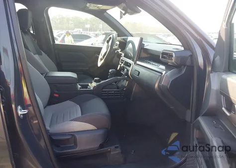 2025 Toyota Tacoma Trd Off Road z USA, uszkodzony, nr VIN 3TMLB5JN5SM095072